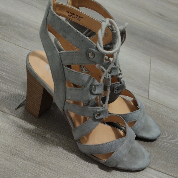 XOXO Balta Gray Strappy Heels - Picture 13 of 17